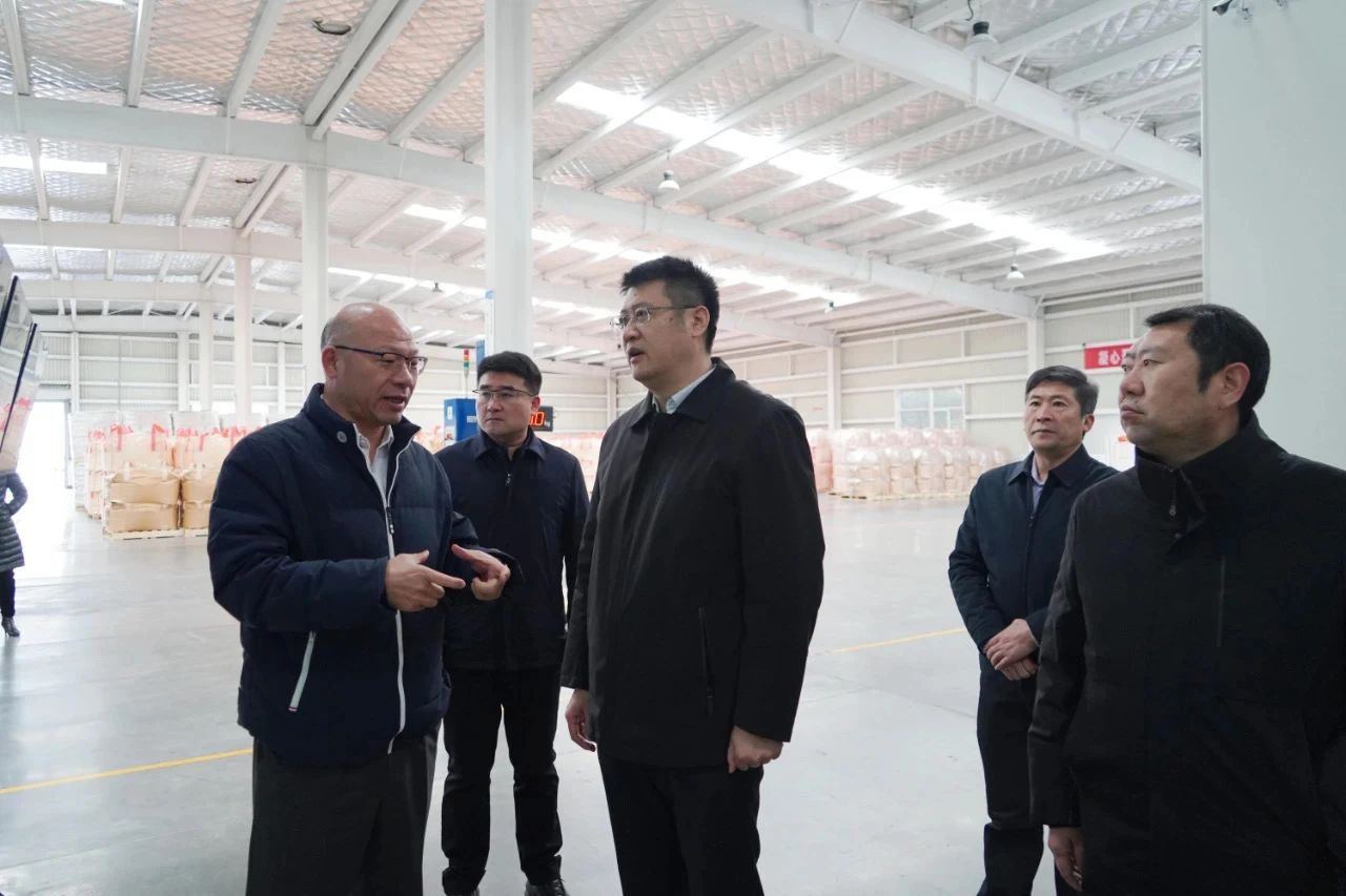 送温暖，提信心，谋发展1.jpg